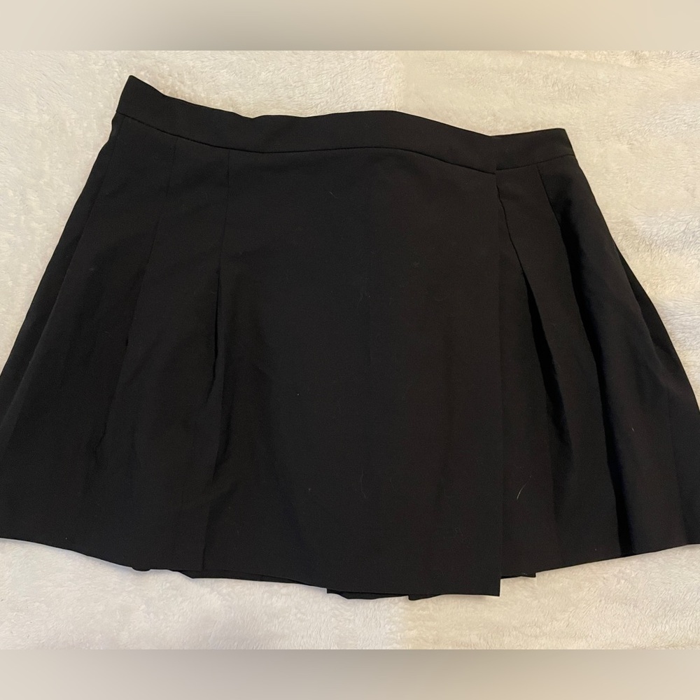 Black Pleated Mini Skirt